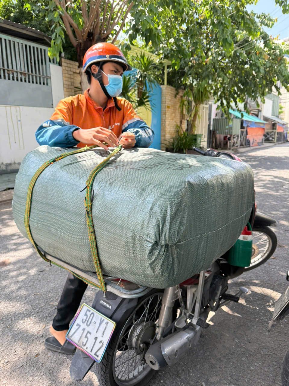 Bao hàng lên xe giao đi toàn quốc